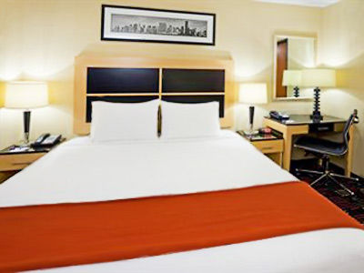 Express - Street By Ihg Hotel 3*